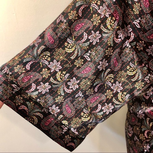 Victoria’s Secret Robe - Picture 4 of 14